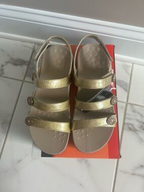 Vionic / Cathy Gold adjustable Triple-Strap Comfort Sandals